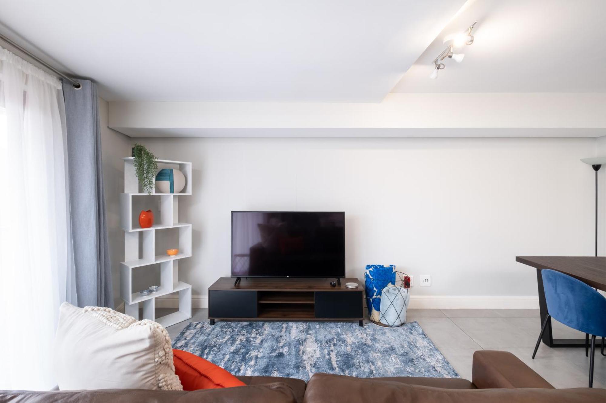 Madison Modern Oasis Cape Town